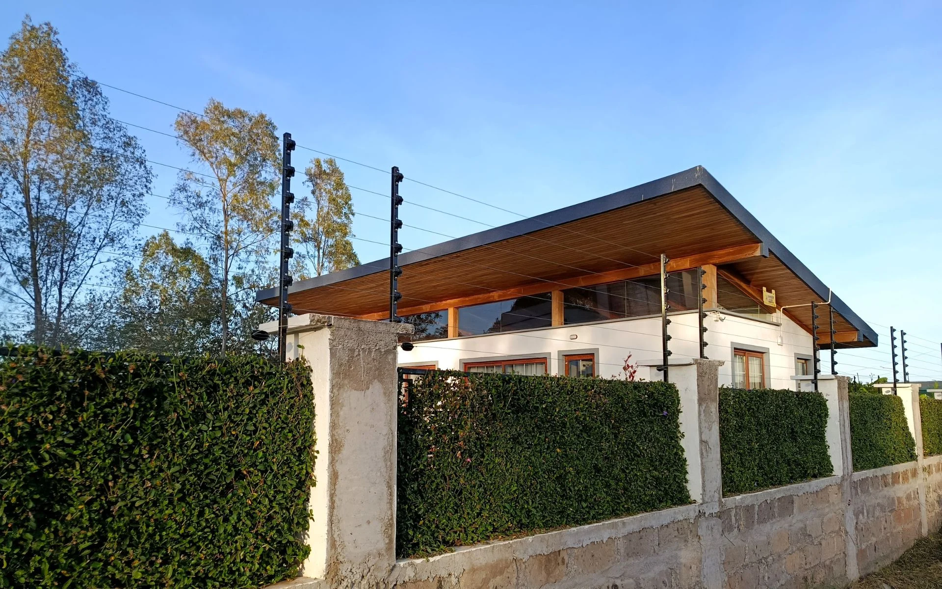 Wall top security electric fences are the best security system in Kenya